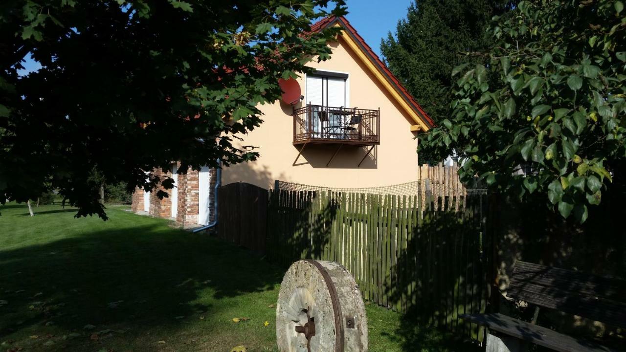 Ferienwohnung Am Muehlstein Lübben エクステリア 写真